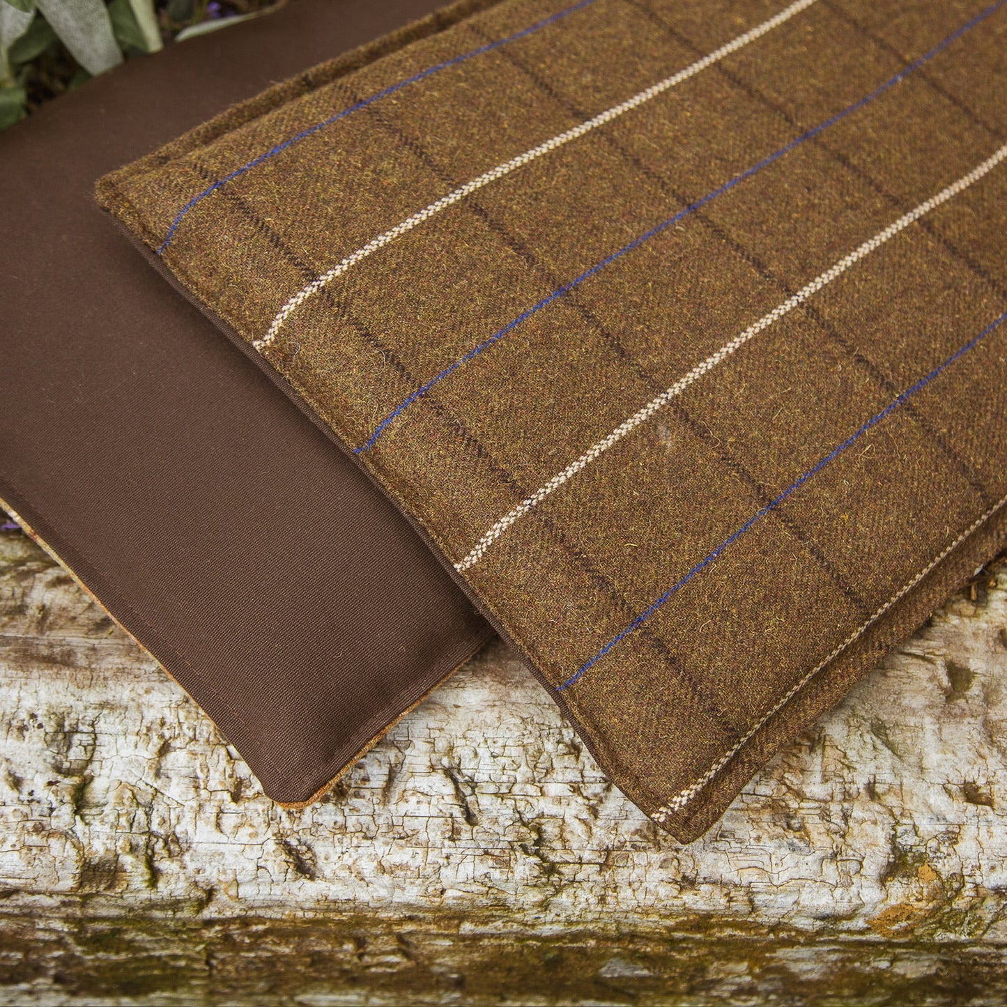 The Wool Kneeling Pad